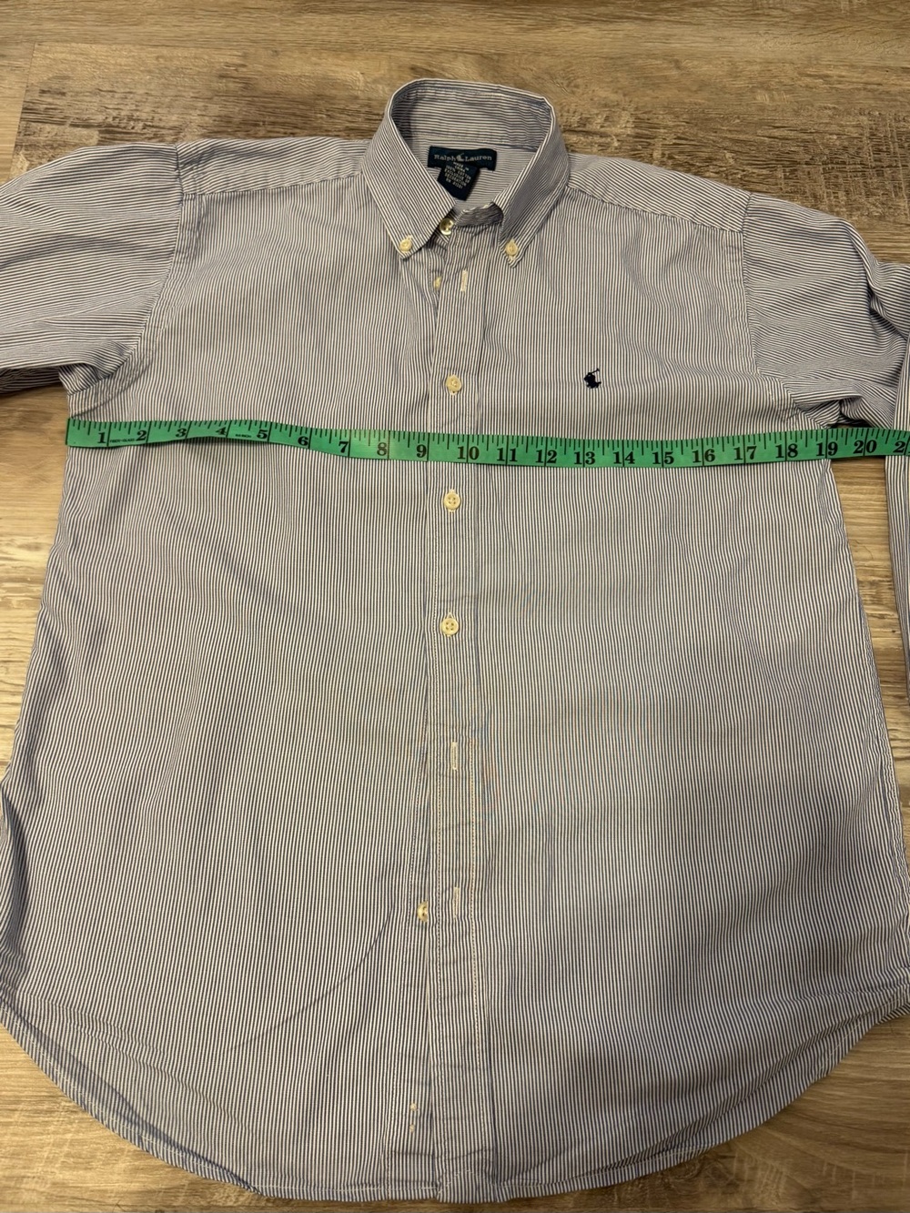 Ralph Lauren striped cotton shirt with a relaxed fit and signature logo. Based - Picture 15 of 16